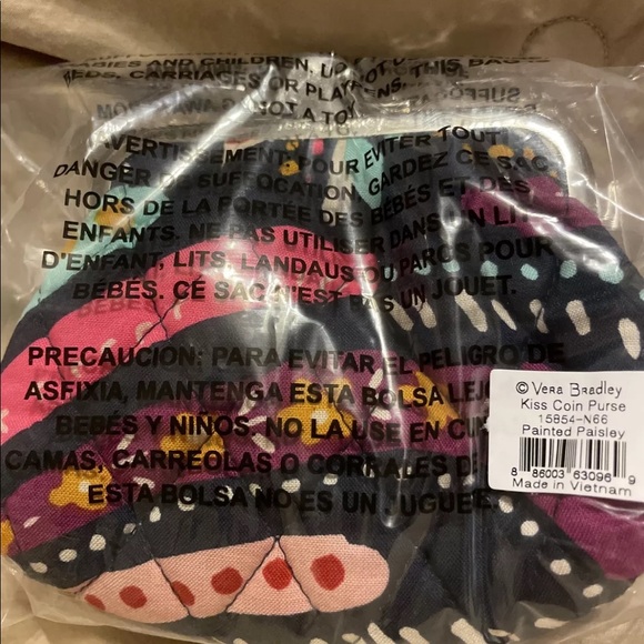 Vera Bradley Kisslock Coin Purse Wallet in Painted Paisley Pattern MSRP $35 - Picture 2 of 3